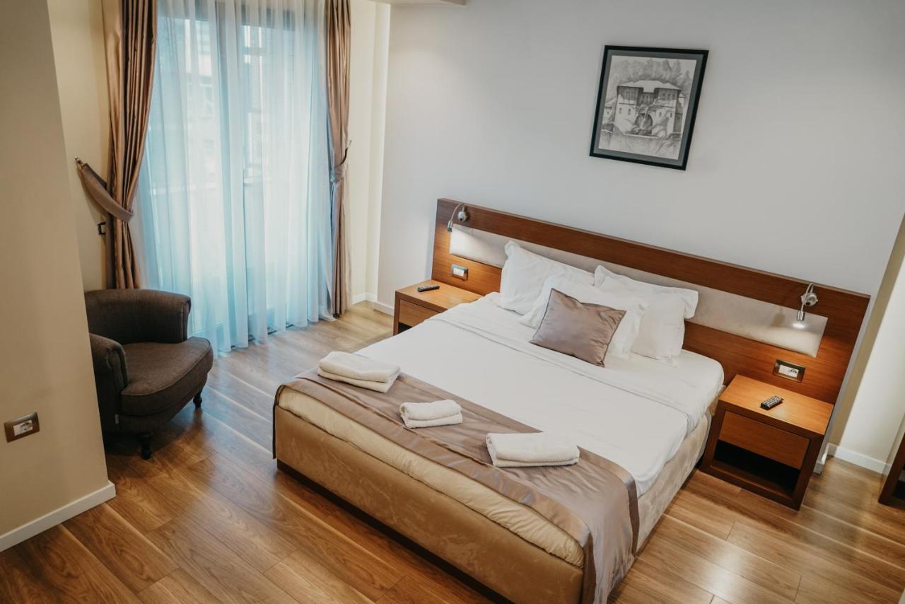 Gjirokastër Center Hotel מראה חיצוני תמונה