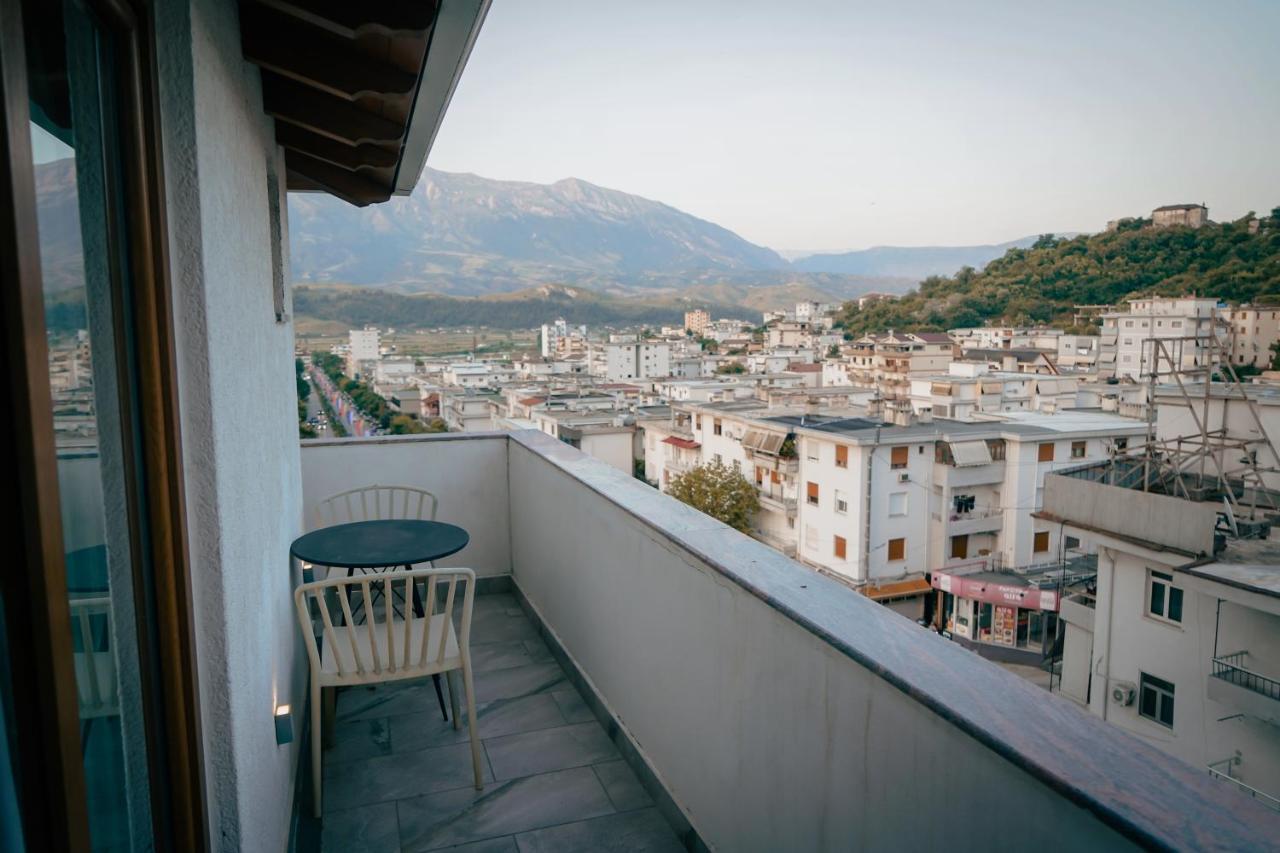 Gjirokastër Center Hotel מראה חיצוני תמונה