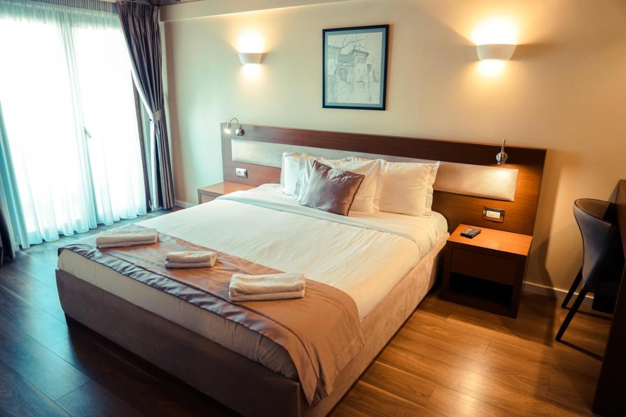 Gjirokastër Center Hotel מראה חיצוני תמונה