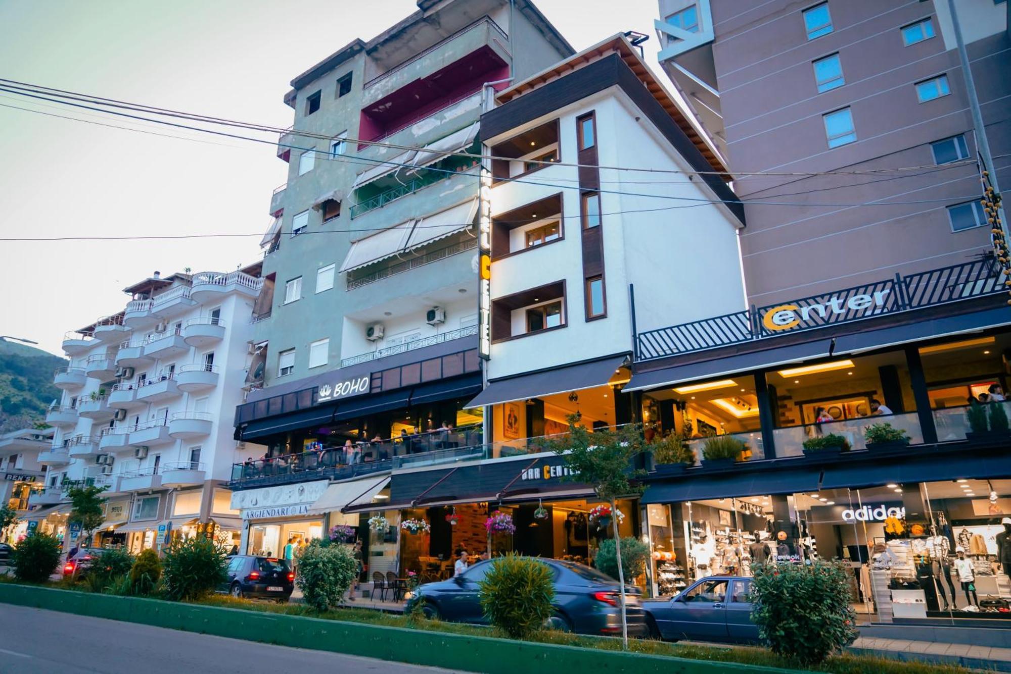 Gjirokastër Center Hotel מראה חיצוני תמונה